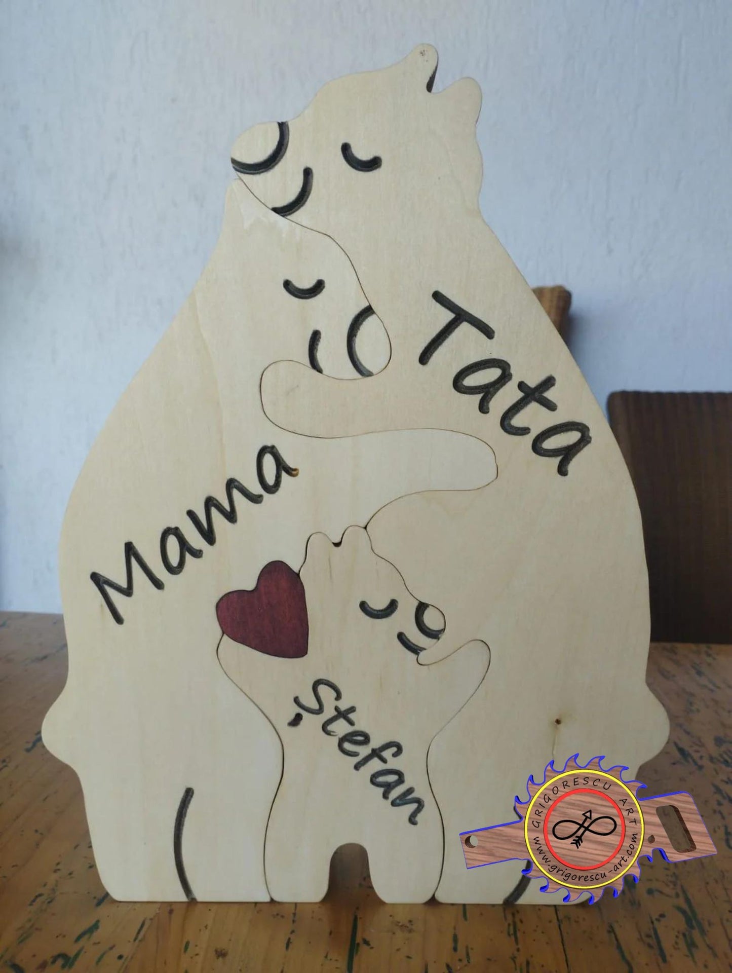 Sculptură personalizabilă din lemn - Familia mea